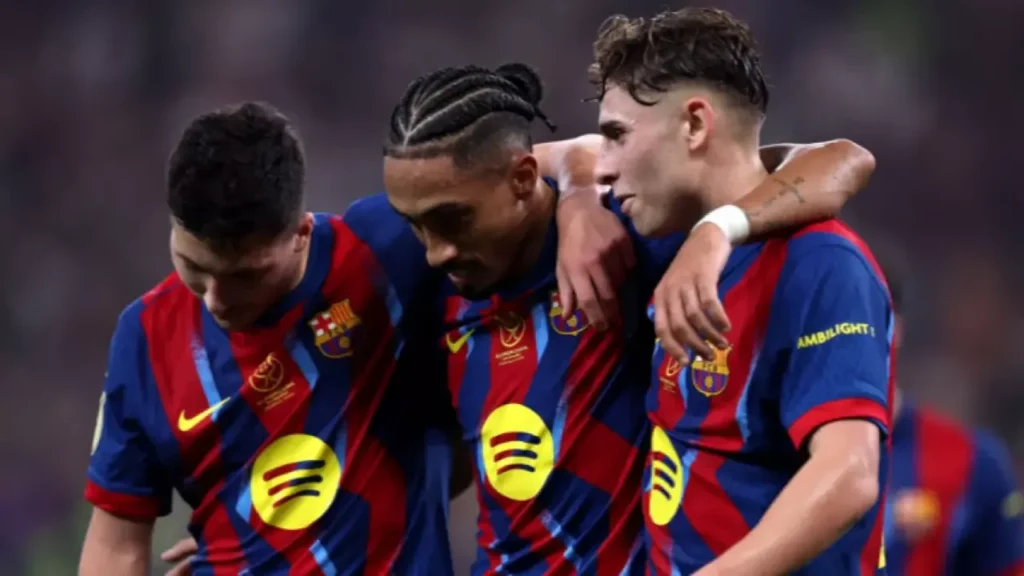 قمة سهرة الليلة.. موعد صدام برشلونة وريال سوسييداد وتشكيل القوة الضاربة بالدوري الإسباني